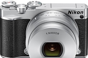 Nuova Nikon 1 J5: ora l'aspetto è vintage