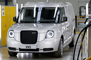 LEVC VN5: il taxi di Londra diventa anche furgone elettrico