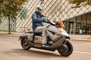 BMW Motorrad, scooter elettrico CE 04