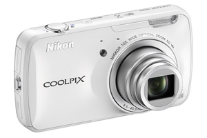 Nikon Coolpix S800c: la fotocamera Android