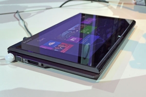 Sony Vaio Duo 11 Ultrabook tablet e Vaio Tap 20