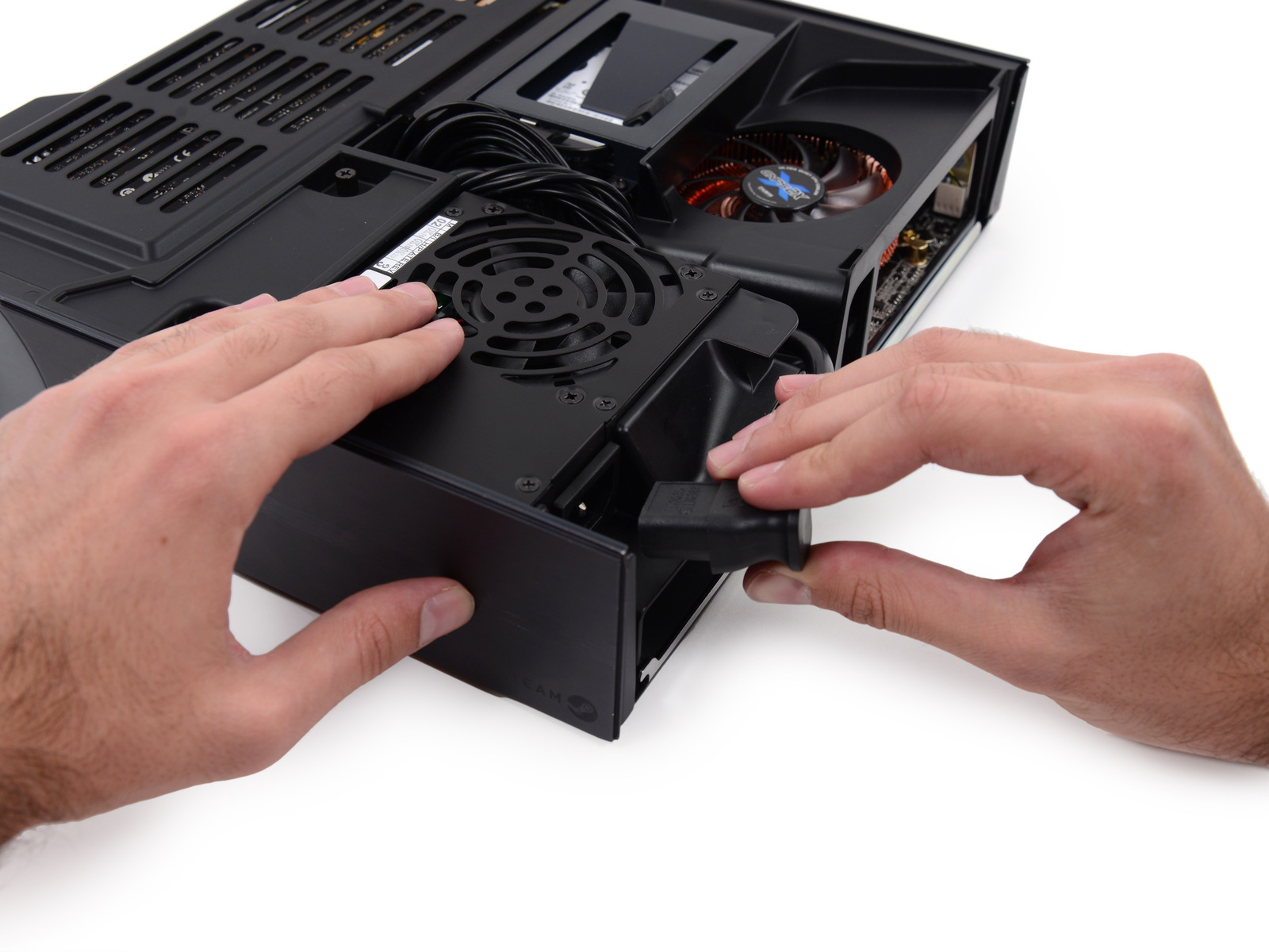 Box computers. Steam Machine. Диск игровой для компьютера с игрой Teardown. Разборка Steam-o-Power.