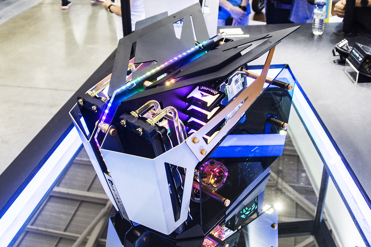 Cooler Master, fra le novità del Computex case, alimentatori, ventole e la postazione  gaming GTA-F CM Edition, Computex 2019