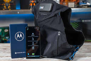D-One Trail Vest e Motorola defy: coppia perfetta per correre in sicurezza