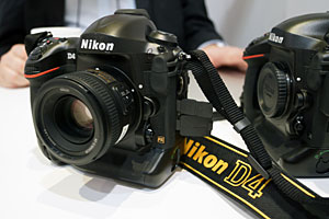 Nikon D4 dal vivo al CES 2012